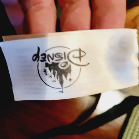 Disney - Picture 4 of 5